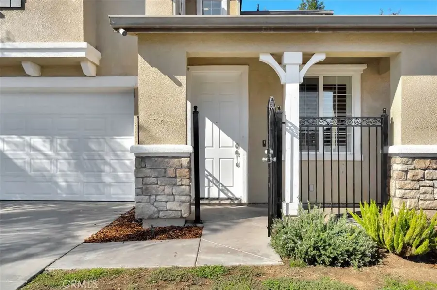 692 Blueberry, Madera, CA 93638 - Image #2