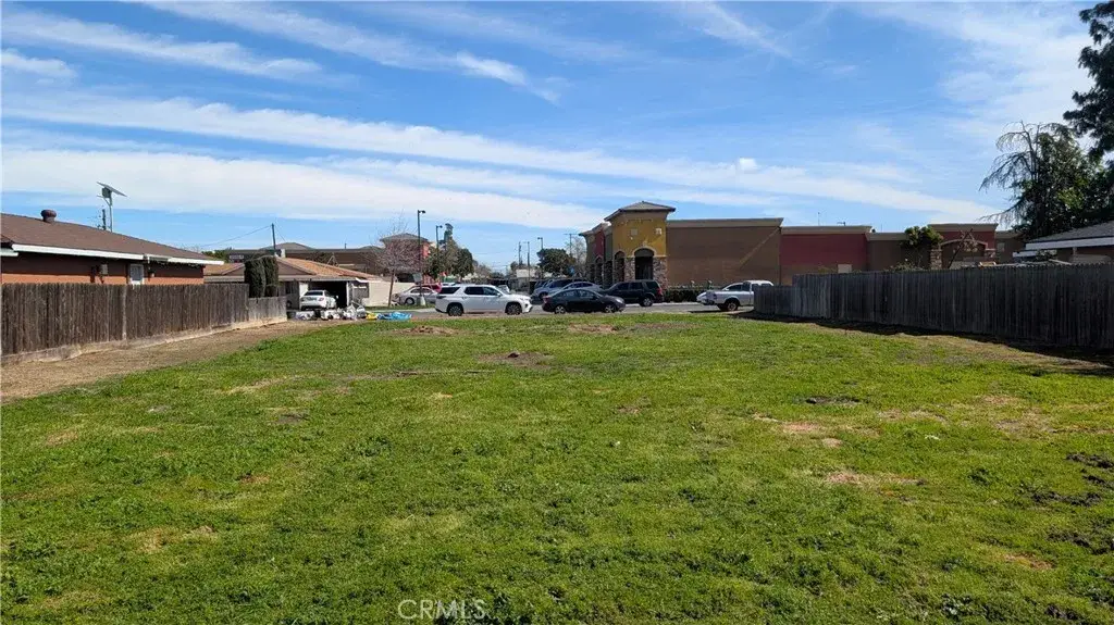 1114 Sierra, Madera, CA 93638 - #1