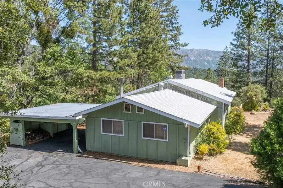 54481 Pinchot Dr., North Fork, CA 93643 - #3