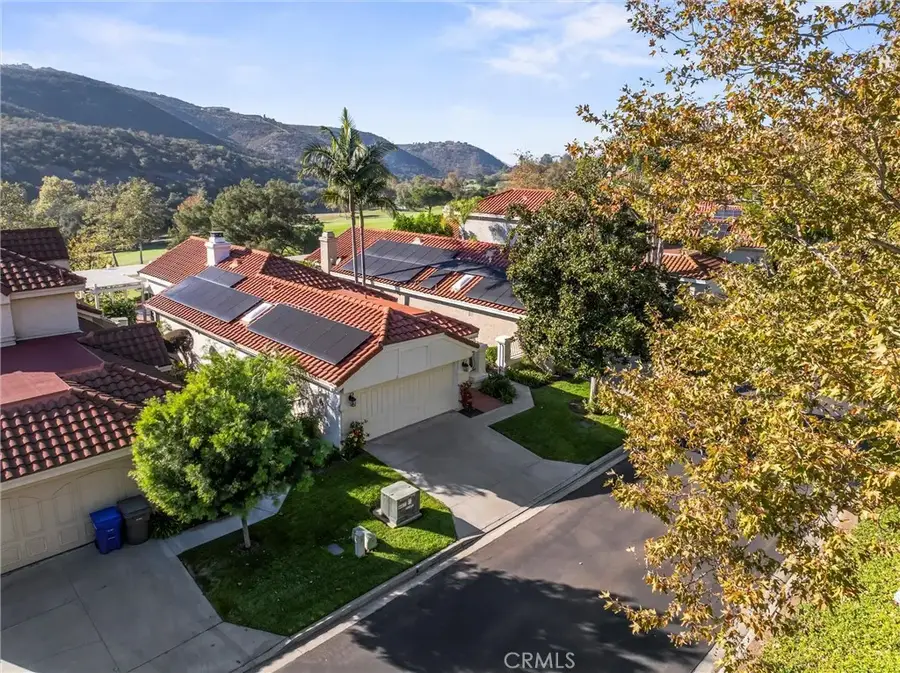 29122 Laurel Valley Drive, Vista, CA 92084 - Image #3