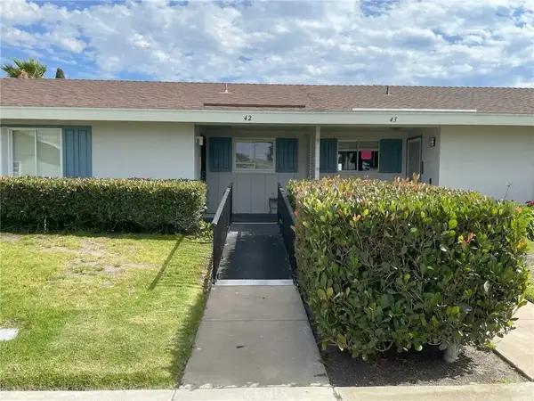 3755 Vista Campana North #42, Oceanside, CA 92057
