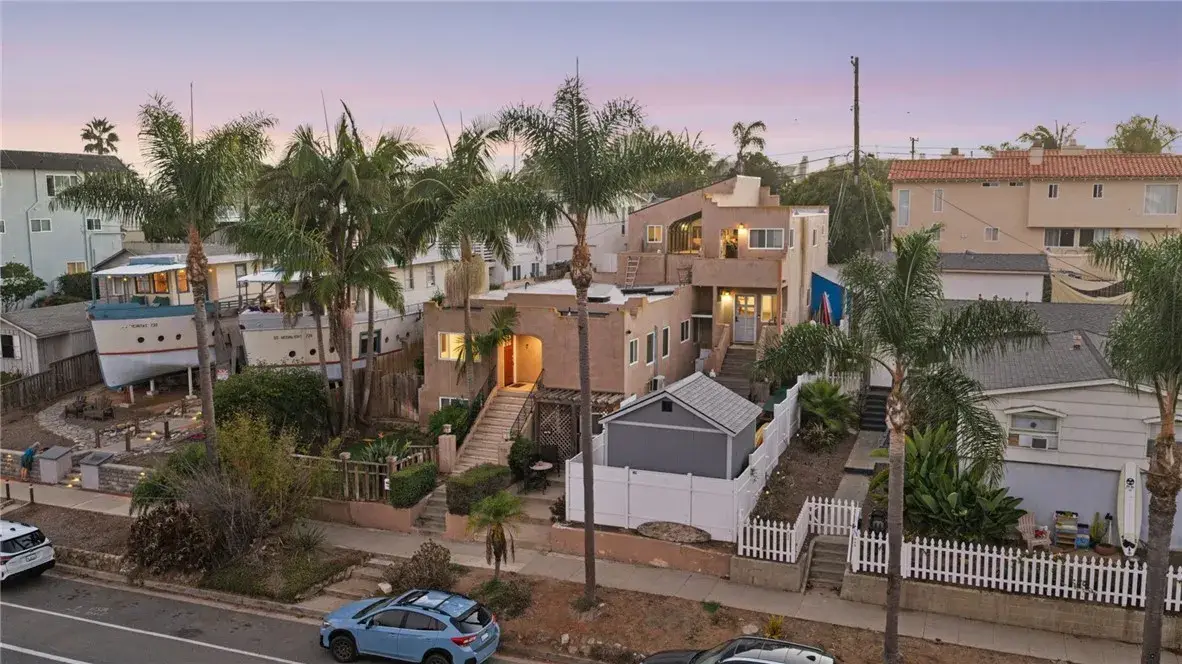 720 3rd, Encinitas, CA 92024 - #1