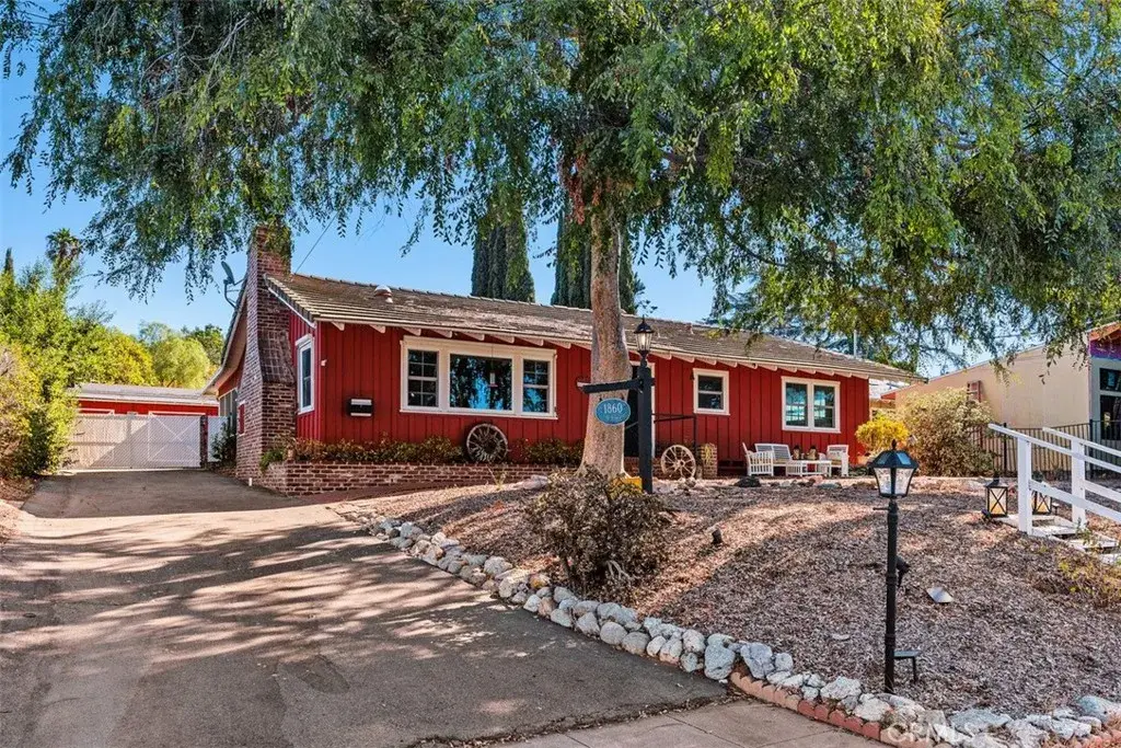 1860 S Juniper South, Escondido, CA 92025 - #1