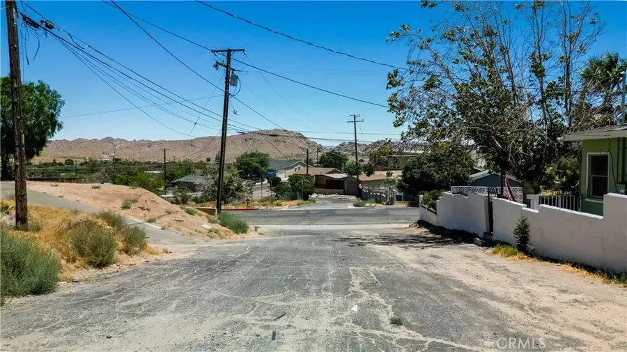 16690 Allen, Victorville, CA 92395 - #2