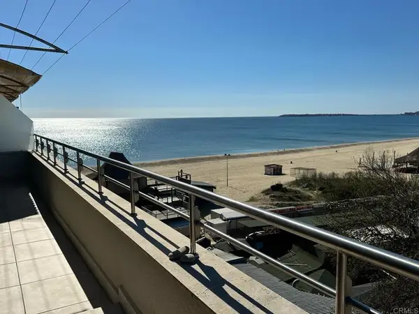 2 Flowers #51, Outside Area (outside U.s.) Foreign Country, OS 08240