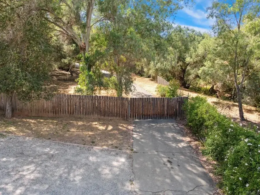 1529 Cloverdale Road, Escondido, CA 92027 - Image #3