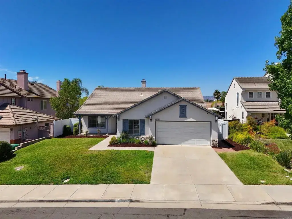 39785 Spinning Wheel Drive, Murrieta, CA 92562 - Image #1