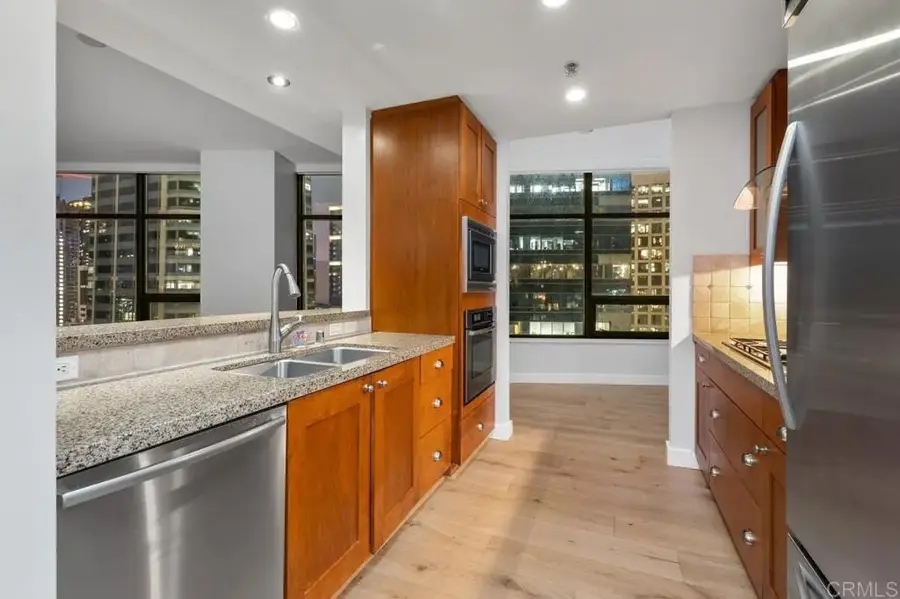 700 W E Street #1604, San Diego, CA 92101 - Image #3