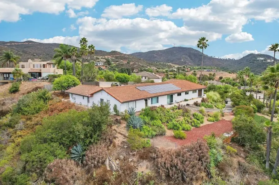 2068 Camino Culebra, Vista, CA 92084 - Image #3