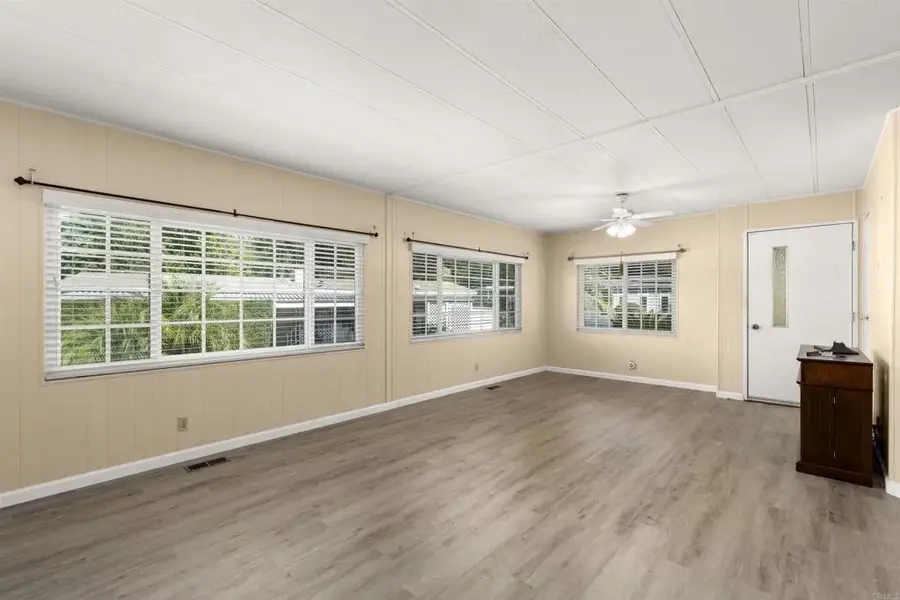 8975 Lawrence Welk #2, Escondido, CA 92026 - #3