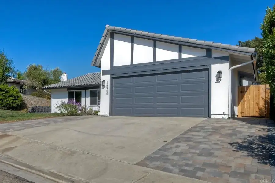 16955 Vinaruz Place, San Diego, CA 92128 - Image #2