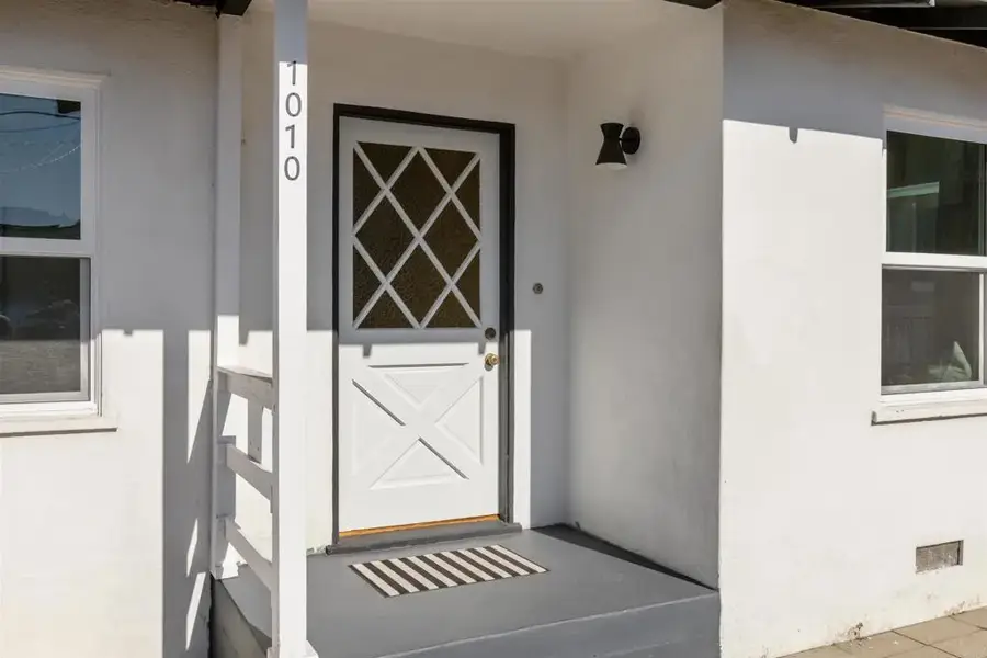 1010 Grand Avenue, Carlsbad, CA 92008 - Image #3