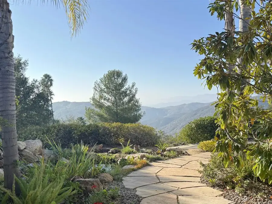 1707 Santa Margarita Drive, Fallbrook, CA 92028 - Image #3