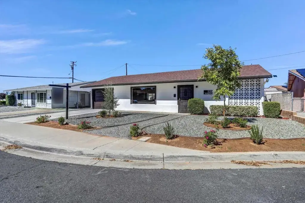 520 Palmer Drive, Hemet, CA 92543 - Image #1