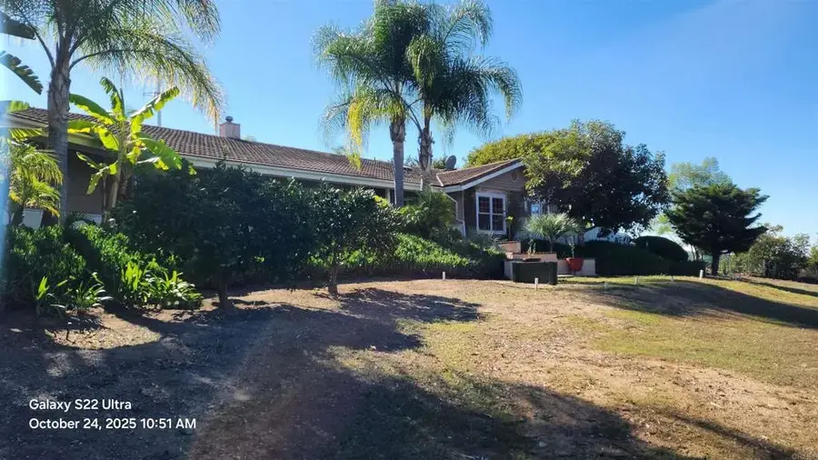 351 Sheila Lane, Fallbrook, CA 92028 - Image #3