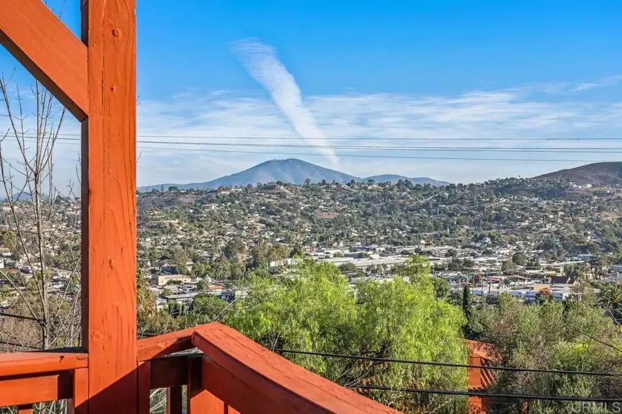 3810 Kenwood Dr, Spring Valley, CA 91977 - Image #2