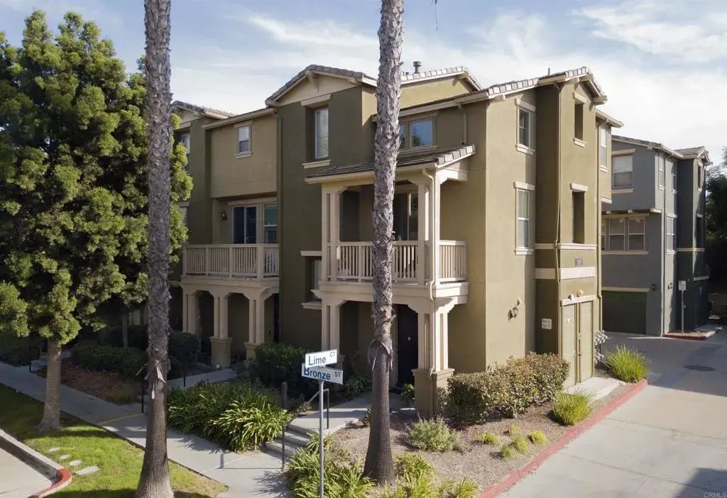 1811 Lime Ct #9, Chula Vista, CA 91913 - Image #1