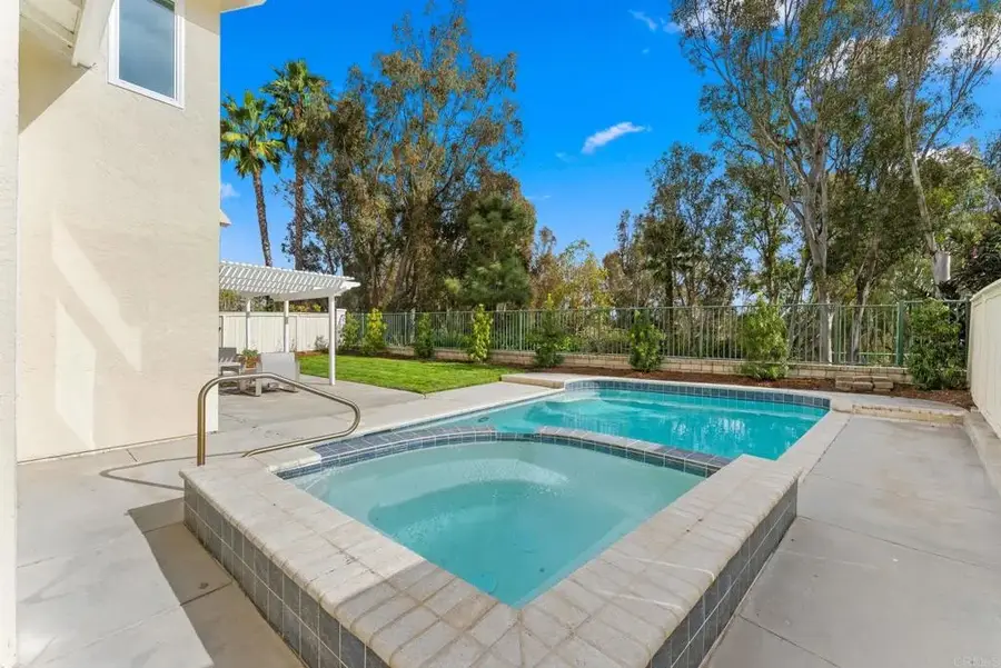 522 Lupine Way, Oceanside, CA 92057 - Image #2