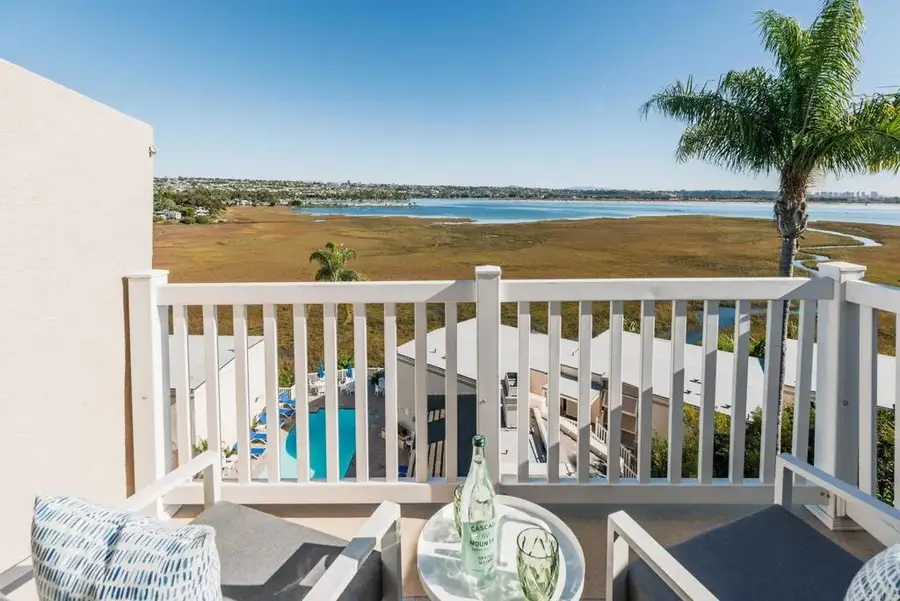 3991 Crown Point Drive #P13, San Diego, CA 92109 - Image #2