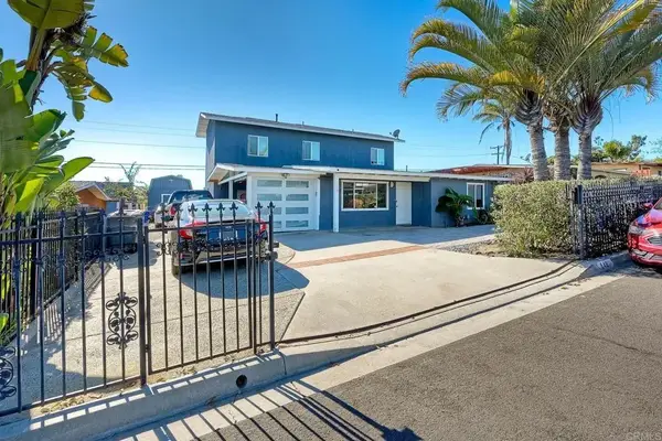 648 Cocapah St, Vista, CA 92083