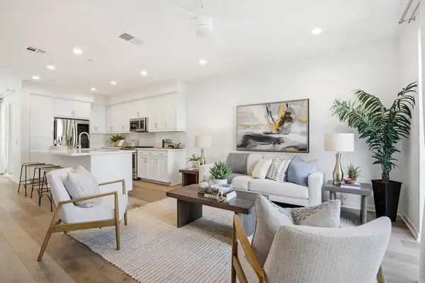 6140 Colt Place #103, Carlsbad, CA 92009