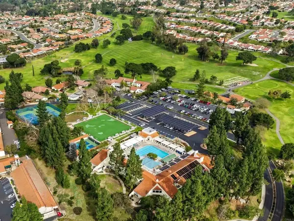 17607 Pomerado #107, San Diego, CA 92128