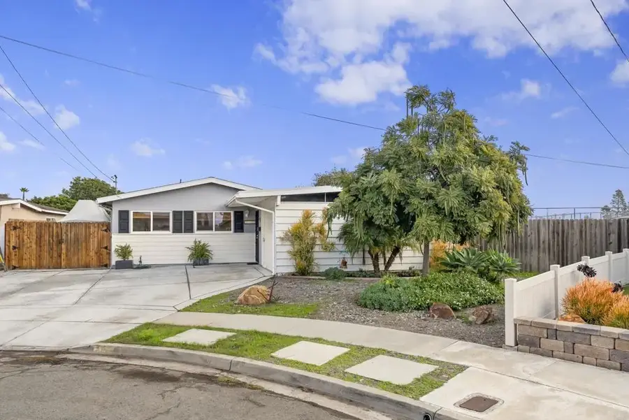 5137 Derrick Court, San Diego, CA 92117 - Image #2