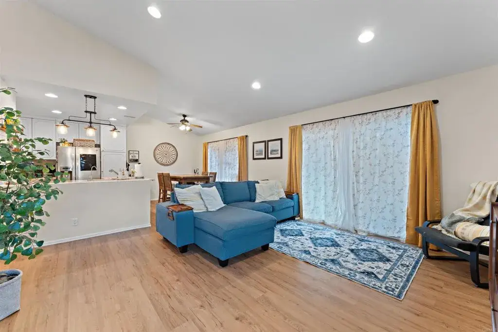 517 Smoketree Gln, Escondido, CA 92026 - Image #1