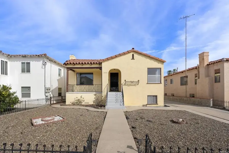 3040 Byron Street, San Diego, CA 92106 - Image #2