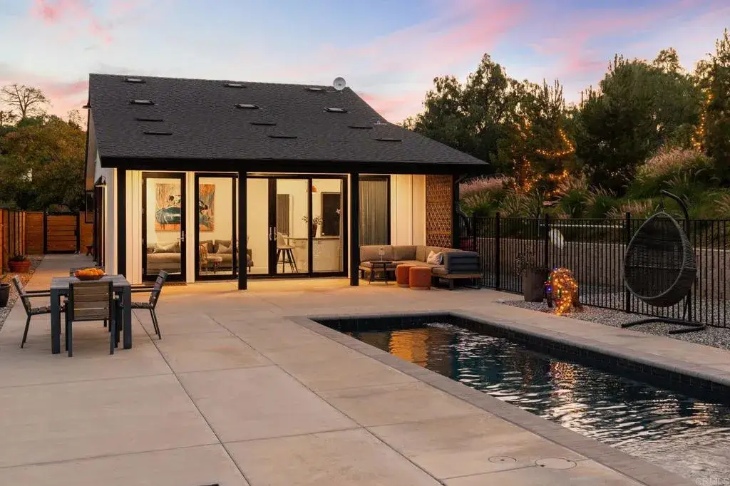 6937 Kellyn Lane, Vista, CA 92084 - Image #1