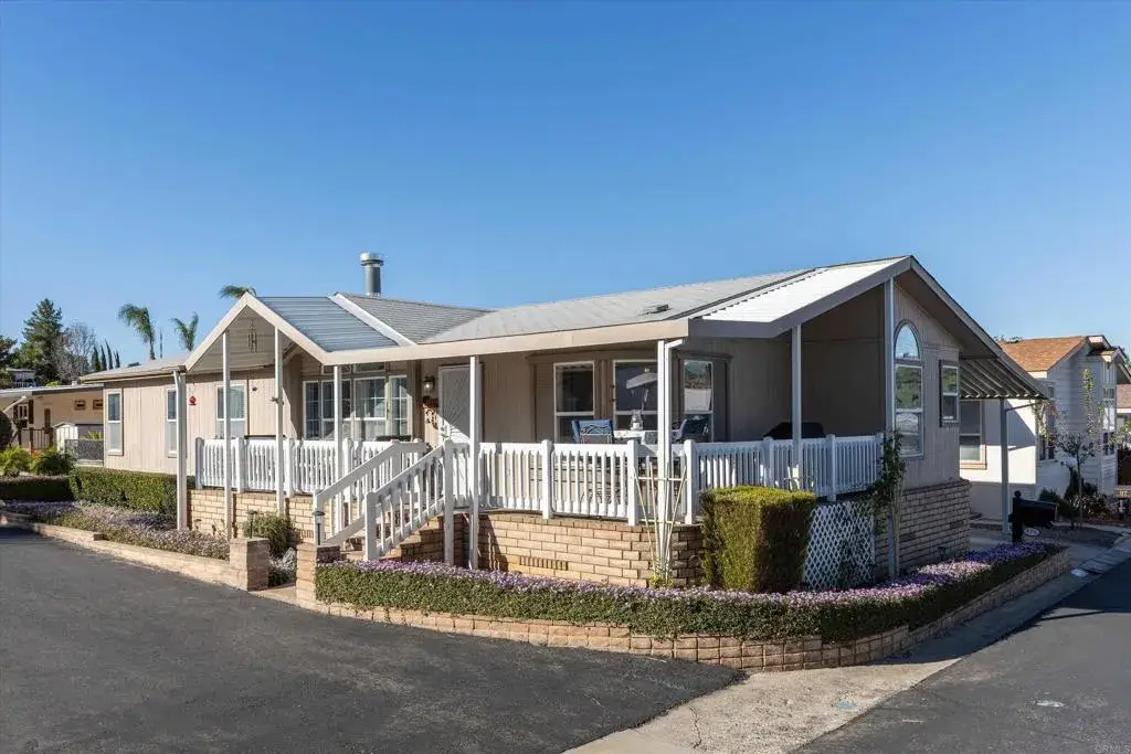 525 W El Norte Pkwy #116, Escondido, CA 92026 - Image #1