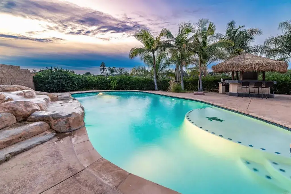 1567 Monte Vista Drive, Vista, CA 92084 - #1