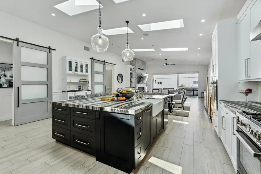 4230 Orchard Avenue, San Diego, CA 92107 - #2