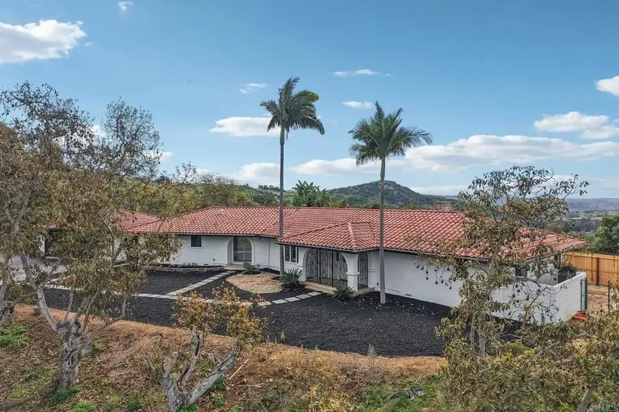 2918 Los Campos Drive, Fallbrook, CA 92028 - #2