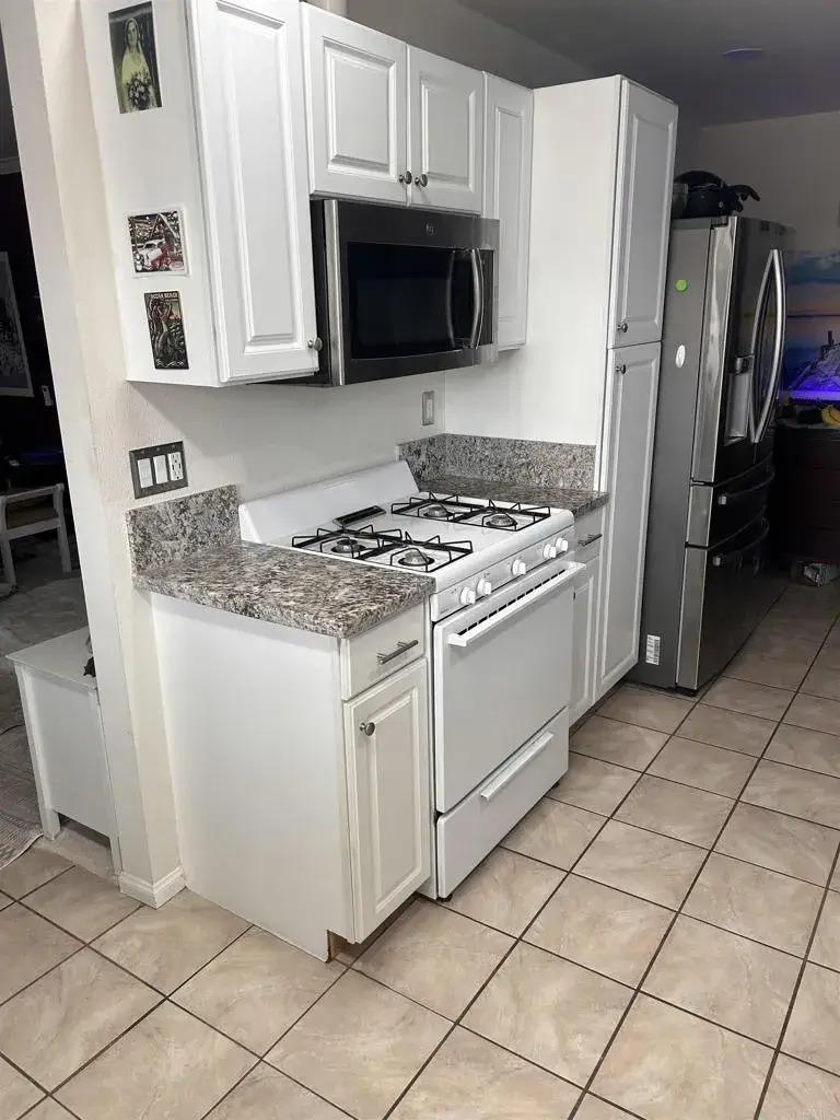 3918 San Lorenzo Court, Oceanside, CA 92057 - #3