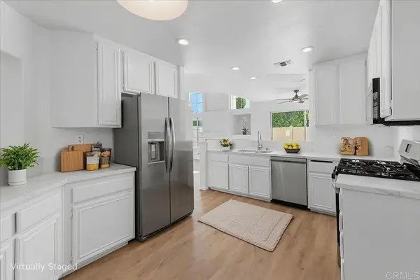 1275 Natoma Way Way #B, Oceanside, CA 92057