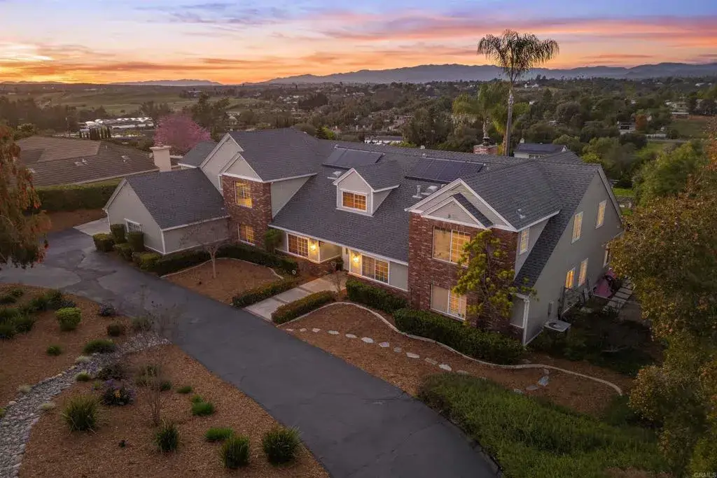 2404 Via Del Aquacate, Fallbrook, CA 92028 - #1