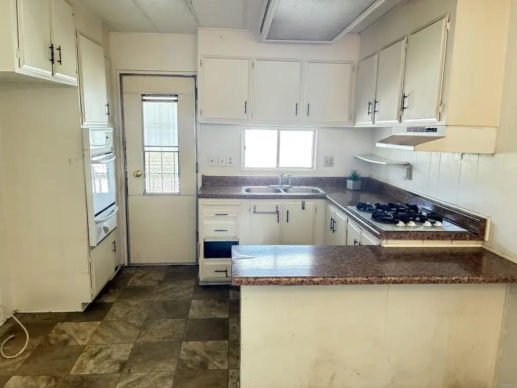 718 Sycamore #23, Vista, CA 92083 - #1