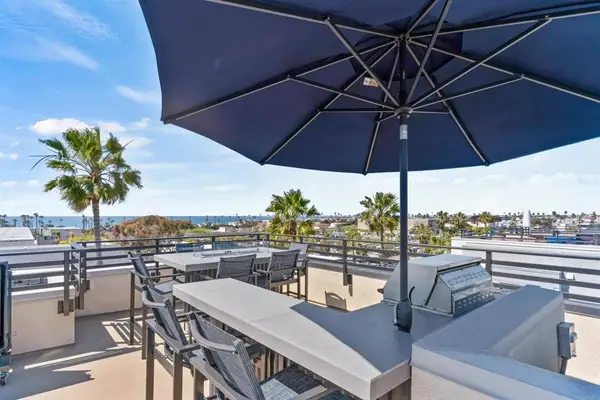 1573 Vista Del Mar Way #4, Oceanside, CA 92054