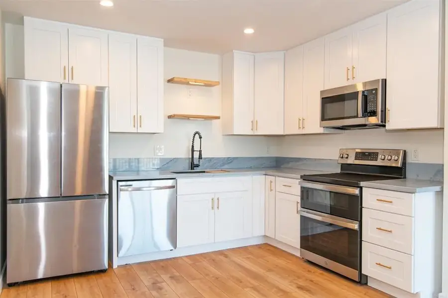 3030 Suncrest Dr. #605, San Diego, CA 92116 - #3