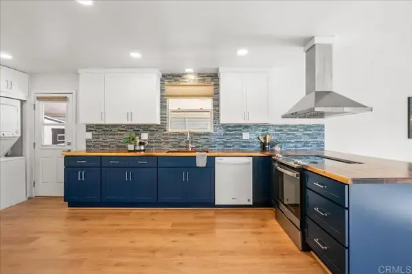 8975 Lawrence Welk Drive #SPC 195, Escondido, CA 92026