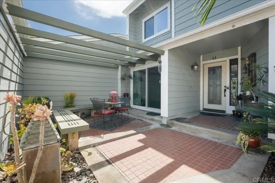 919 Wentworth Circle, Vista, CA 92081 - #2