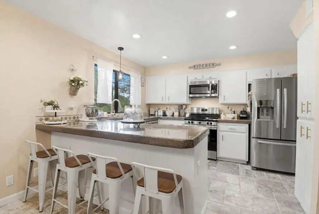 1988 Arnold Way, Alpine, CA 91901 - #1