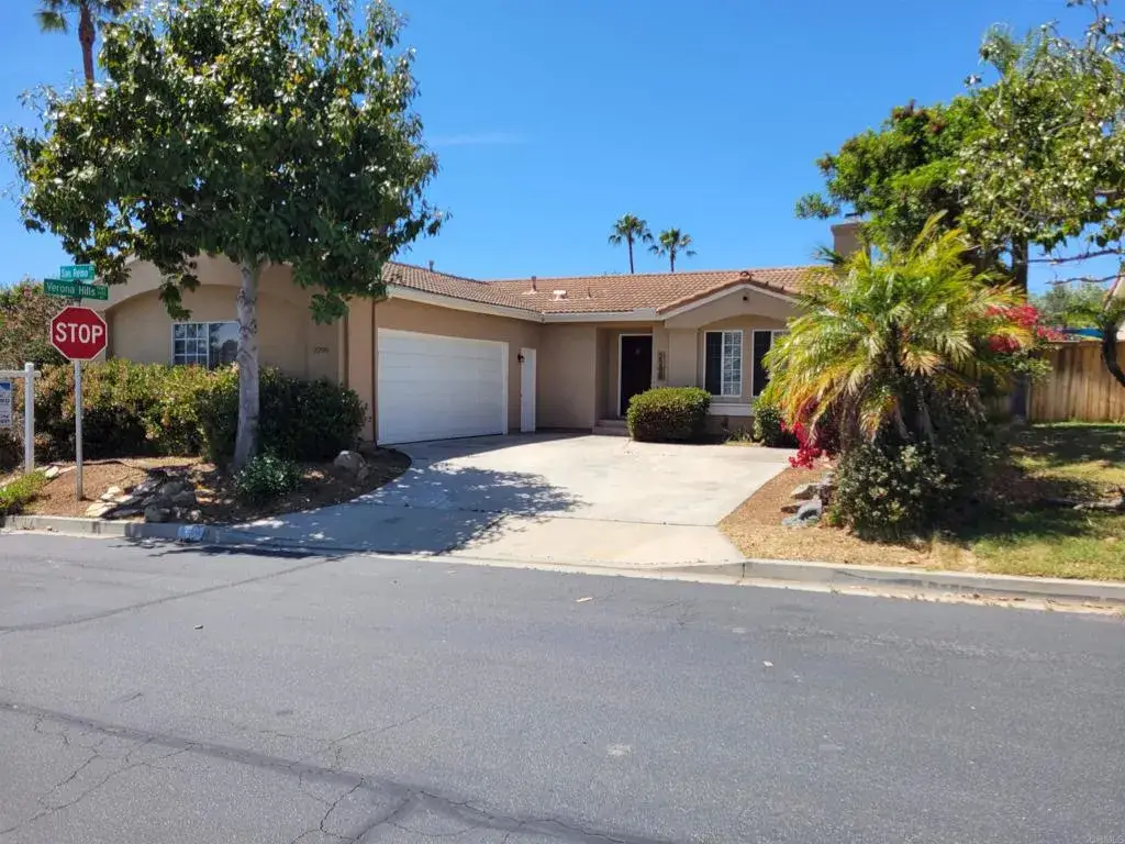 2299 San Remo Circle, Vista, CA 92084 - #1