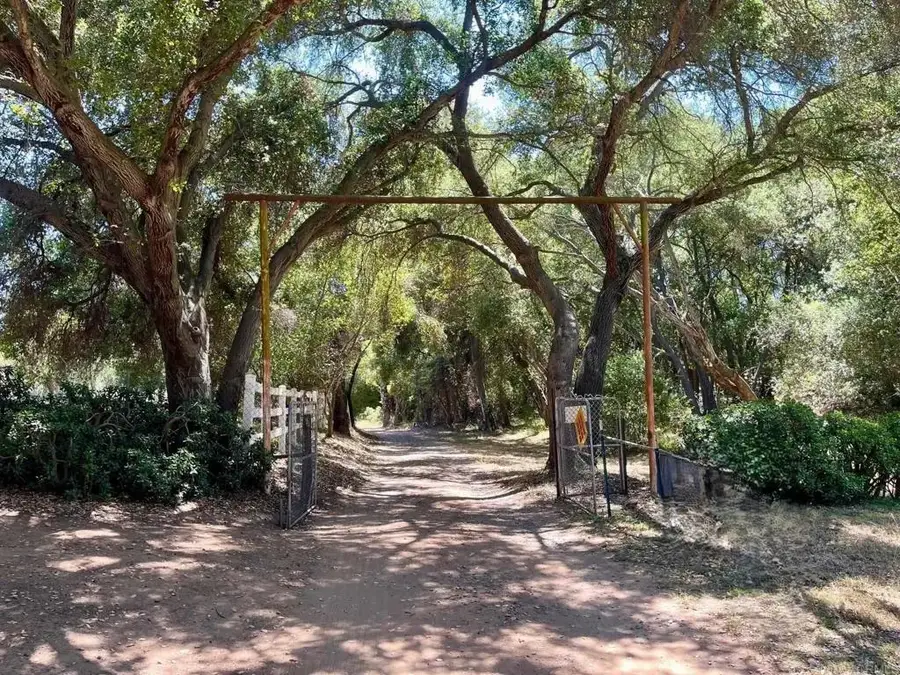 15426 Vali Hai Rd, Poway, CA 92064 - #2