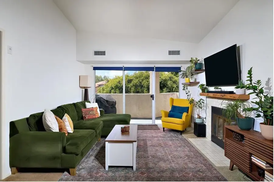 7027 Camino Degrazia #210, San Diego, CA 92111 - #2