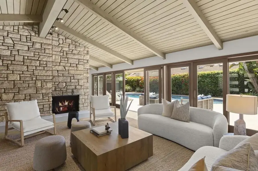 375 Via Del Norte, La Jolla, CA 92037 - #3