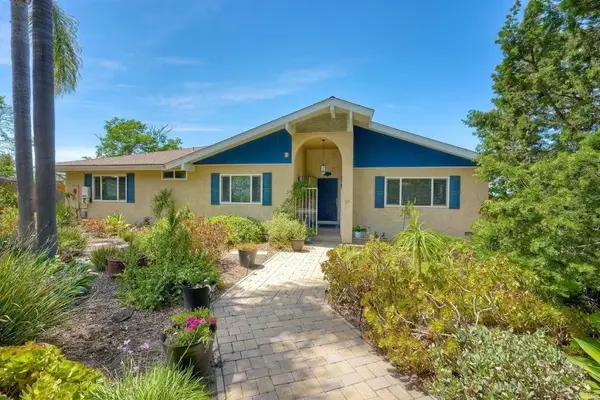 529 Vale View Drive, Vista, CA 92081