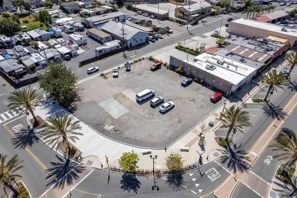 745 S Santa Fe Ave., Vista, CA 92083