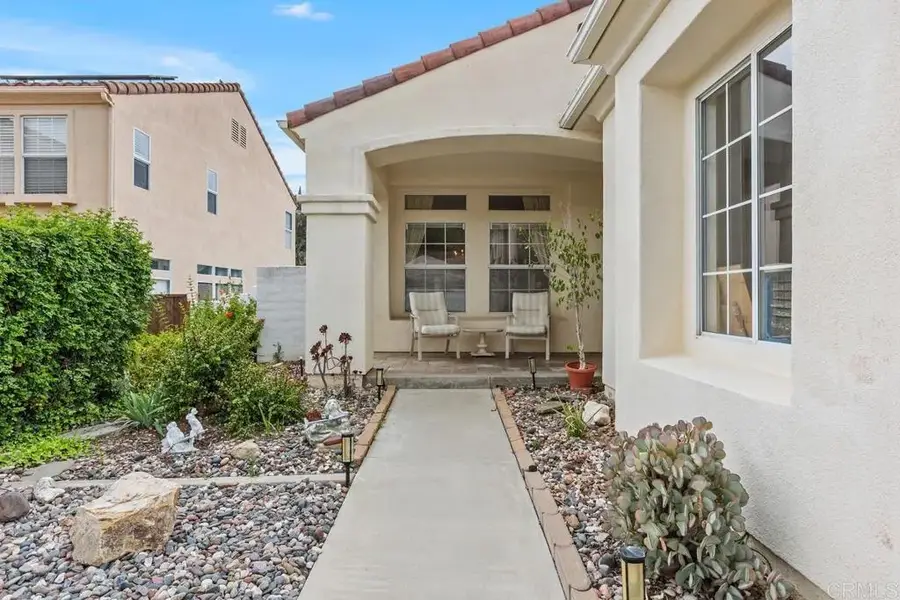 2357 Amber Oak Ln, Escondido, CA 92027 - #2